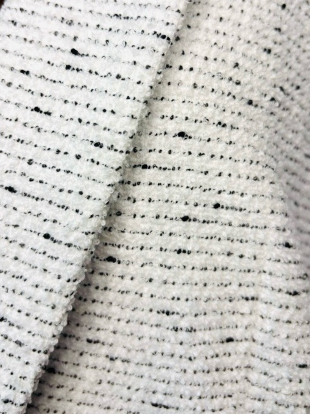 Chelsea & Amanda Textured Black & Cream Ponte 3/4 Sleeve Stretch Blazer Lrg. NWT - Picture 5 of 11